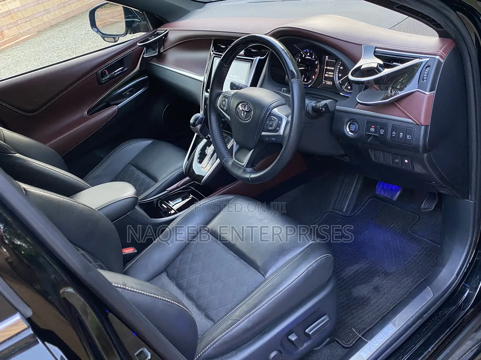 Toyota Harrier 2.0 2020 Black