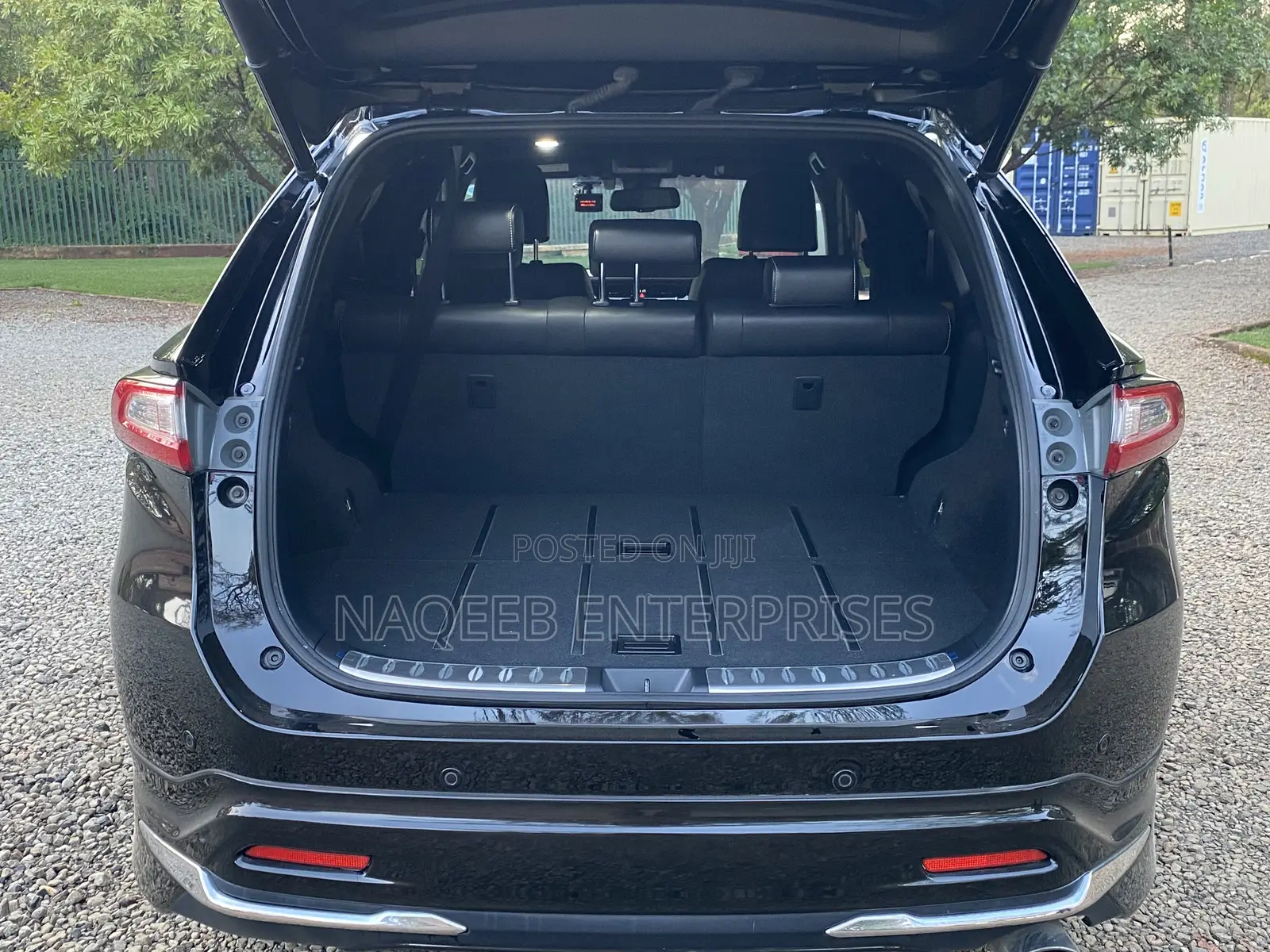 Toyota Harrier 2.0 2020 Black