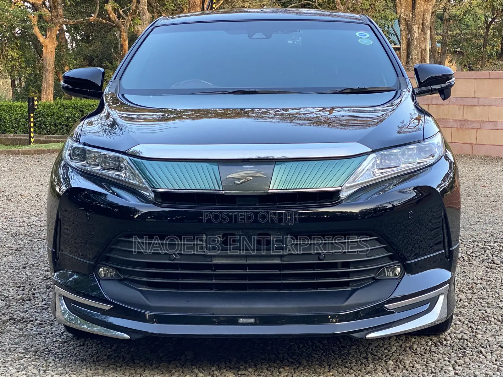 Toyota Harrier 2.0 2020 Black