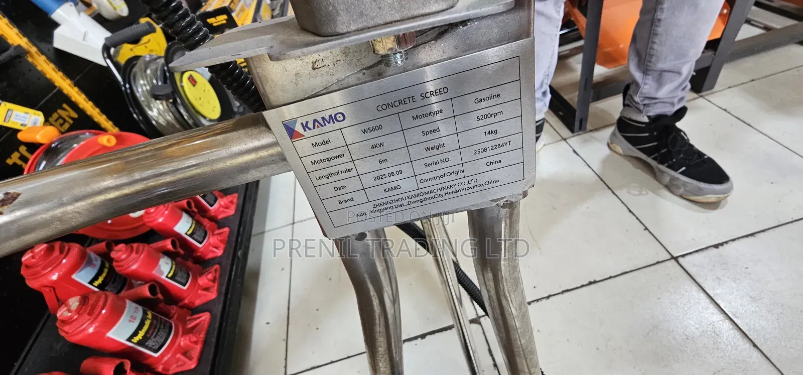 Concrete Screed