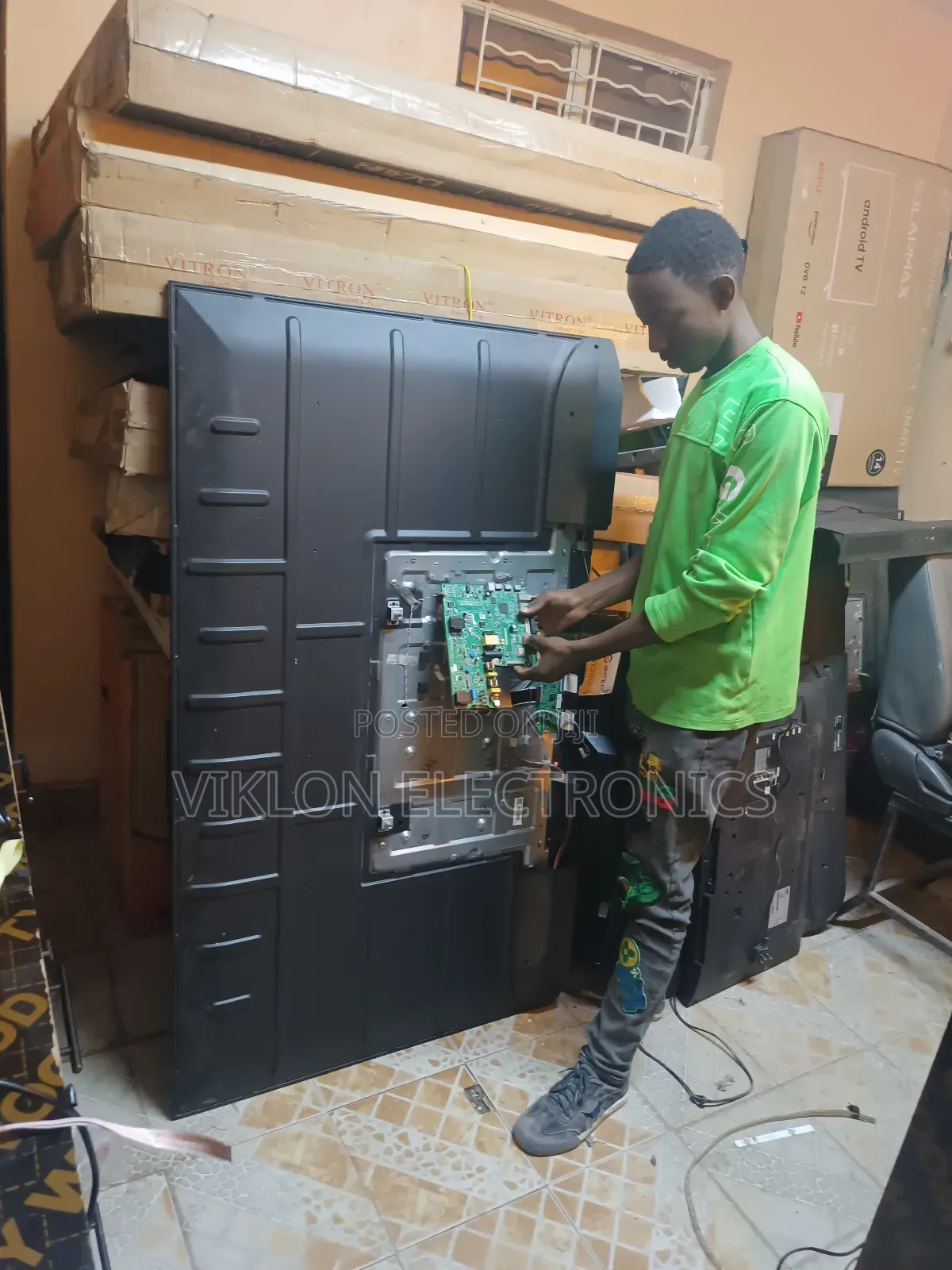 We Repair Motherboard ,Software ,Backlight ,Screen Repair Services