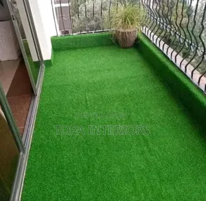 Outdoor Artificial Green Carpets for Balcony Makeover