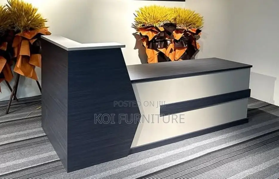 Office Desk : 1.8 Meter Front Office Reception Desk