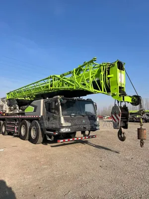 Transit Cranes for Goods Lifting Are Available