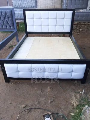 Bed Chester White and Ɓlæćk 5by6 Ɓêđ