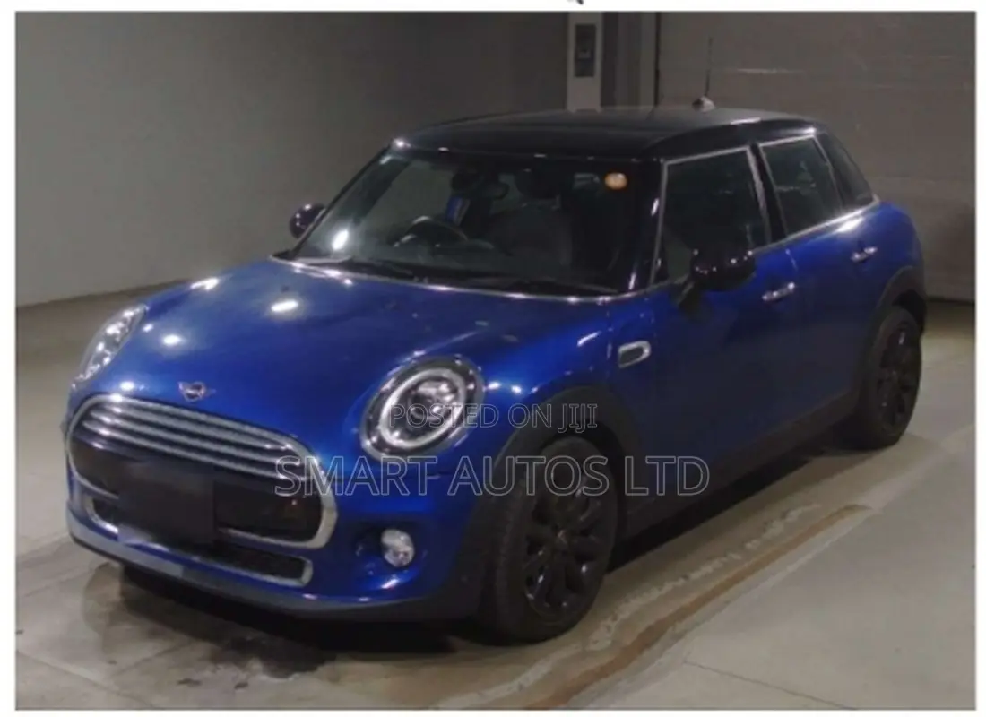 Mini Cooper 2019 Blue