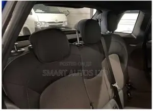 Mini Cooper 2019 Blue
