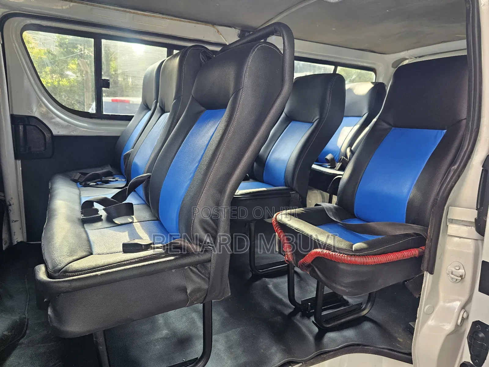 Toyota HiAce 2013 White