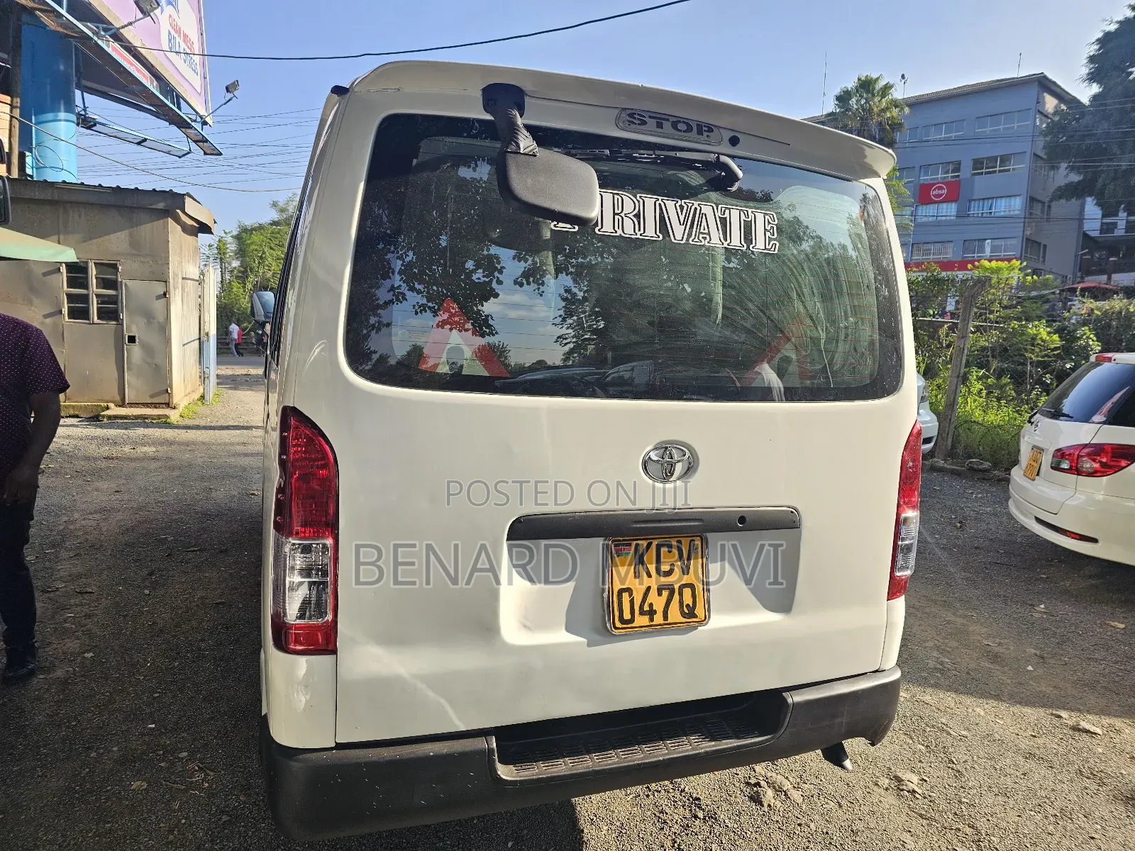 Toyota HiAce 2013 White