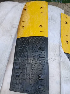 Rubber Speed Bumps (Yellow & Black)