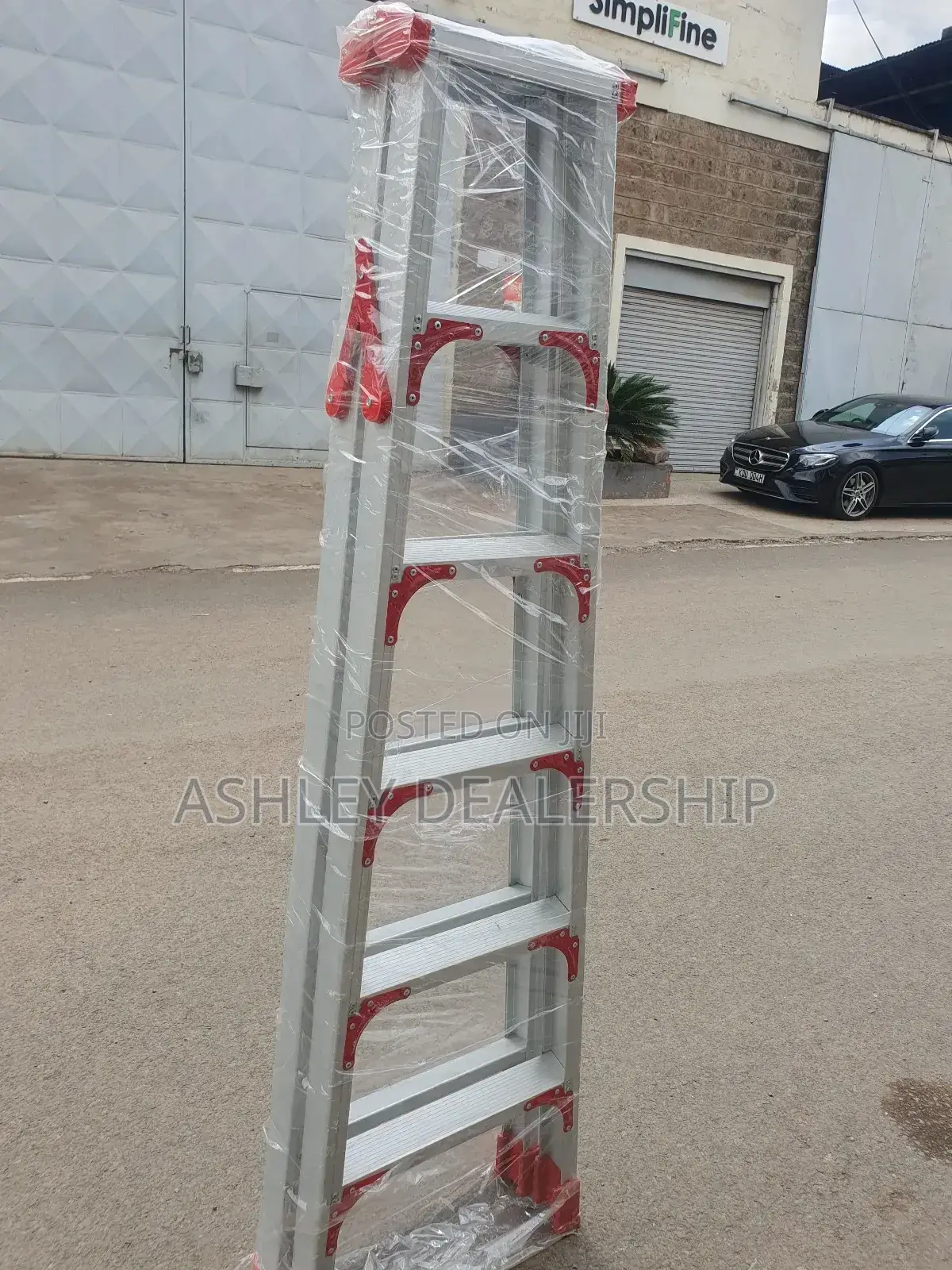 8ft Aluminum Multipurpose Ladder