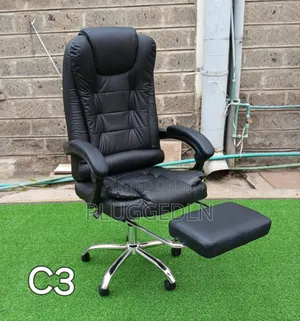 Black Leather Ergonomic Office Chair .