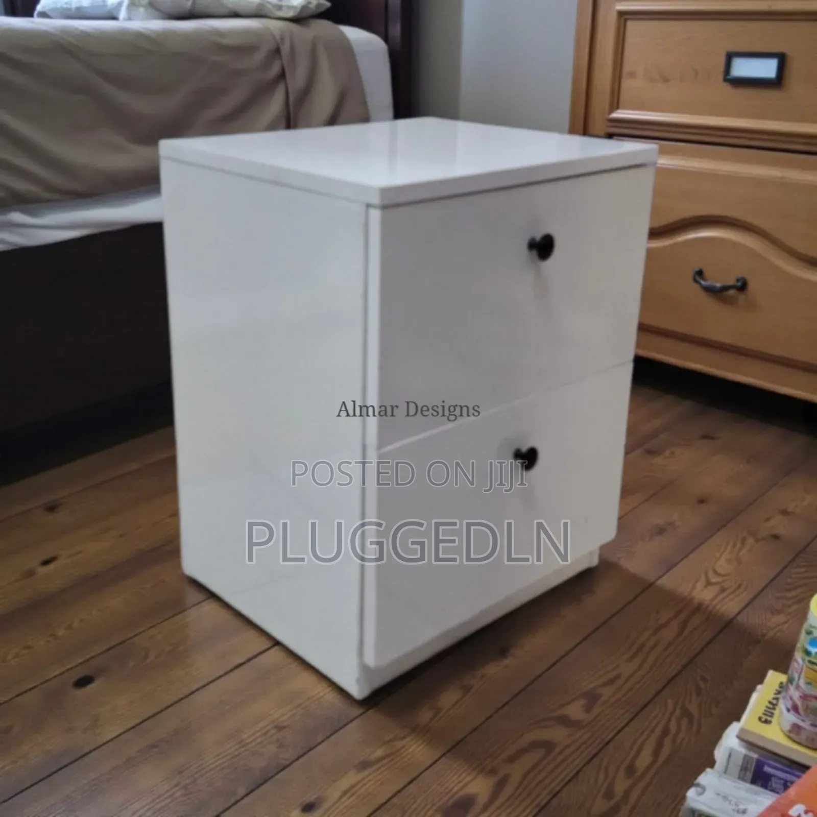 *Julz Bedside Drawers