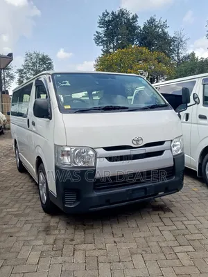 Toyota HiAce 2019 White