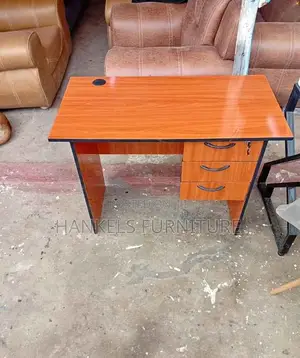 Executive 0.9m Study Table
