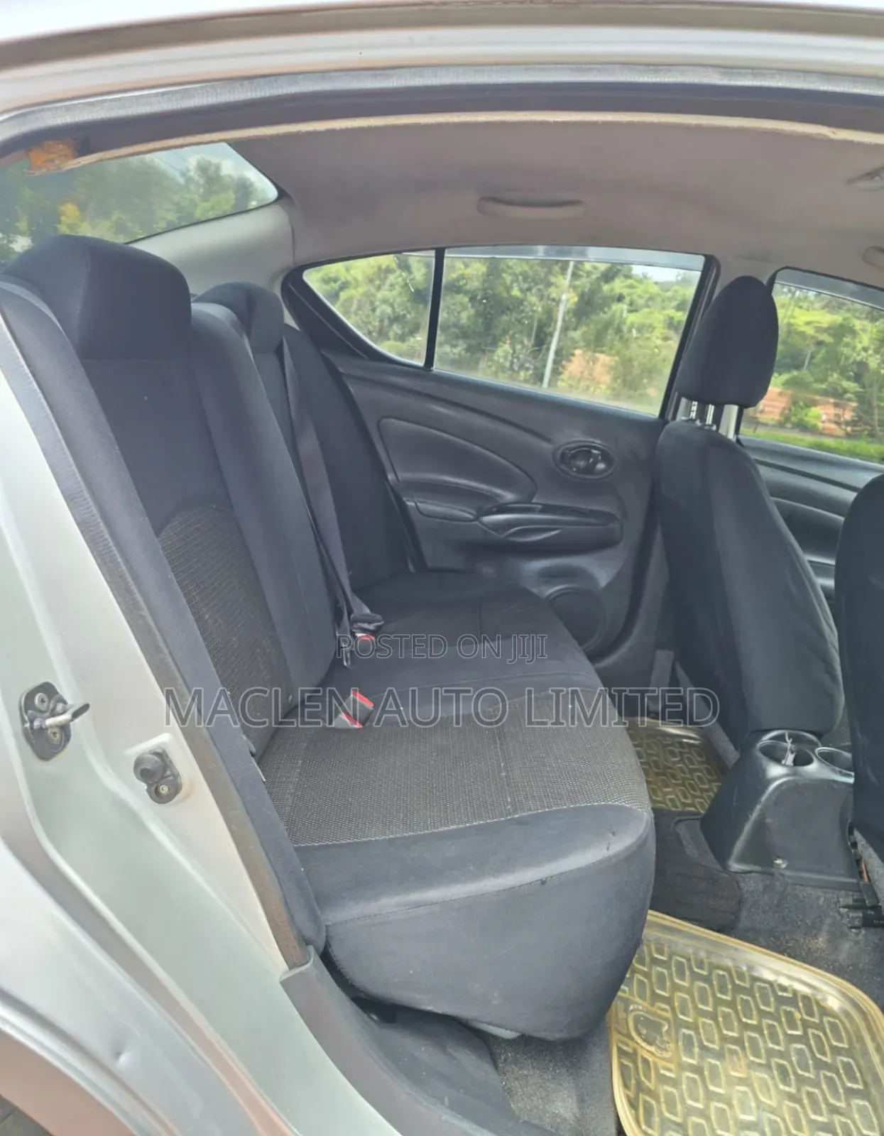 Nissan Latio 1.2 2013 Silver