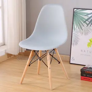 Gray Eames Chair – Modern Elegant Seating