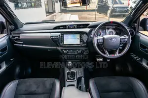 Toyota Hilux 2021 Black