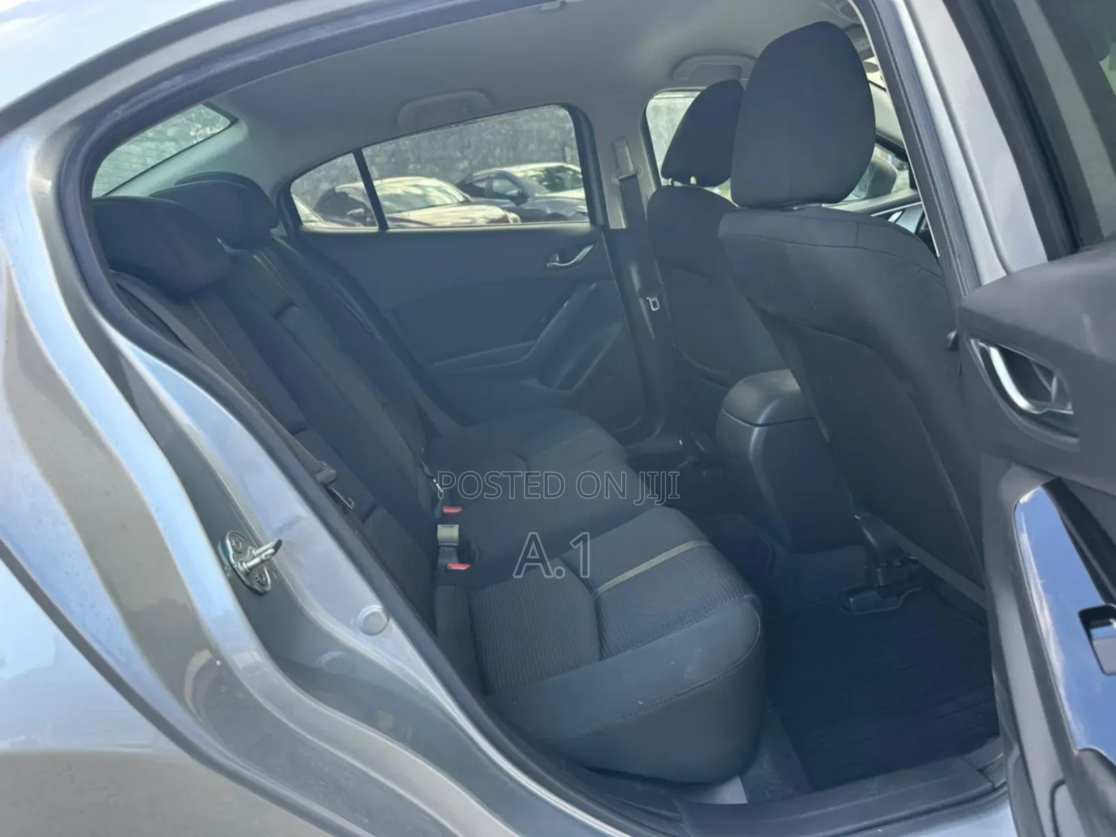 Mazda Axela 2018 Silver