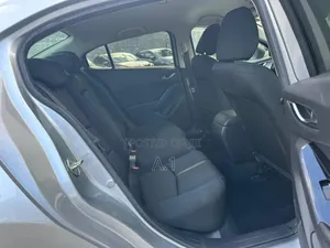 Mazda Axela 2018 Silver