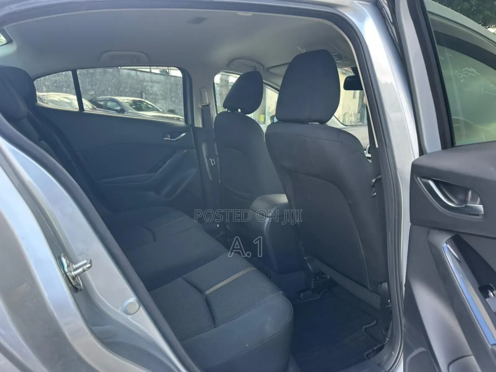 Mazda Axela 2018 Silver
