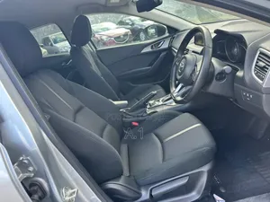 Mazda Axela 2018 Silver