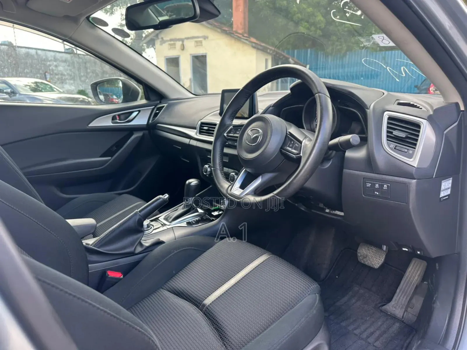 Mazda Axela 2018 Silver