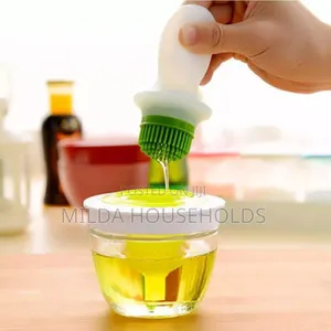 Silicone Brush and Oil Glass Jur
