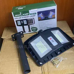 Cl-115 Model Weather Resistance 300watts Solar Street Lights Outdoor