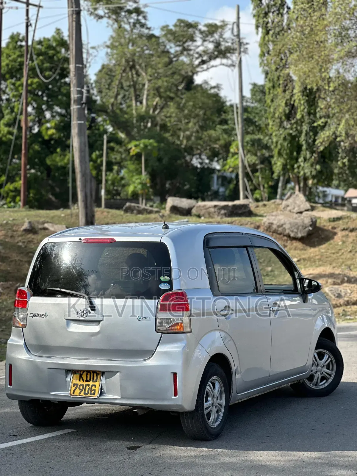 Toyota Spade 2015 Blue