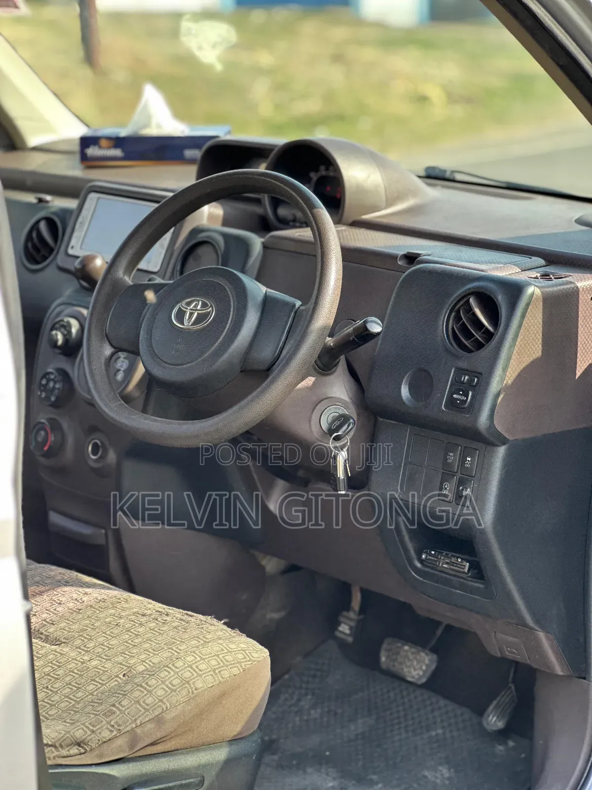 Toyota Spade 2015 Blue