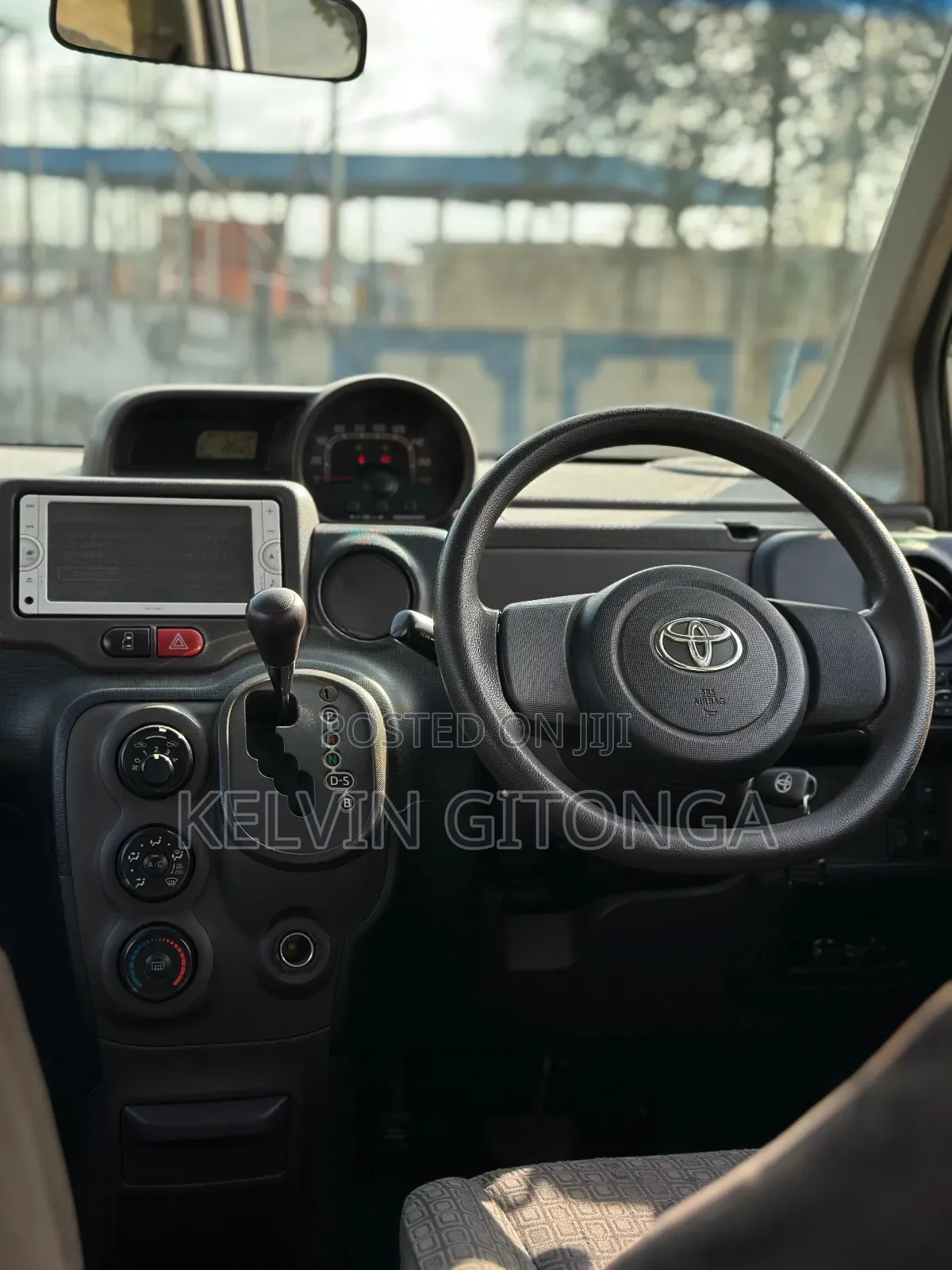 Toyota Spade 2015 Blue