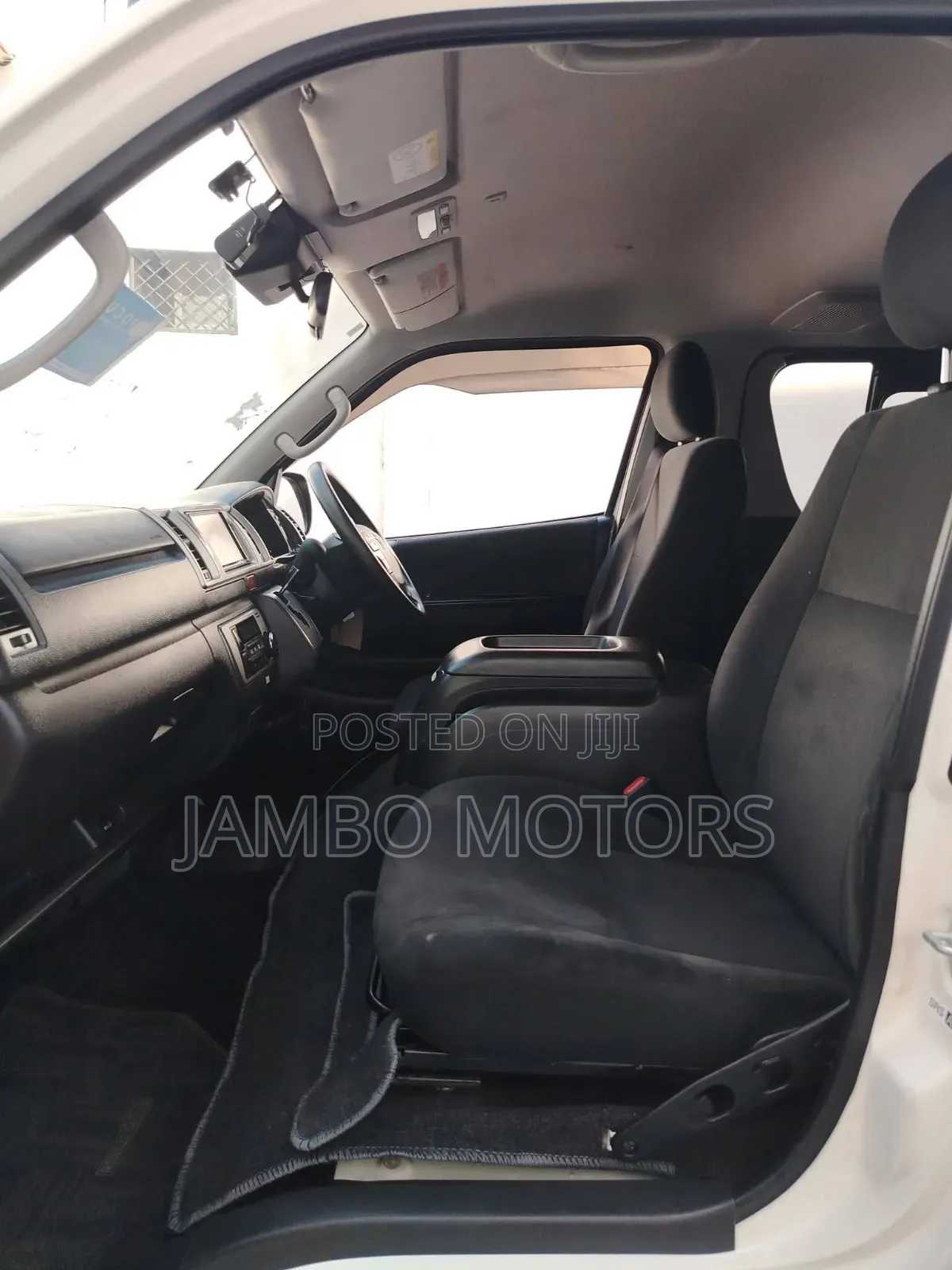 Toyota HiAce 2020 White