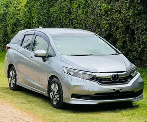 Honda Shuttle 1.5 Hybrid 2WD 2019 Gray