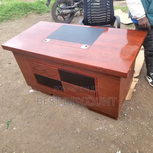 Director Table 1.4m
