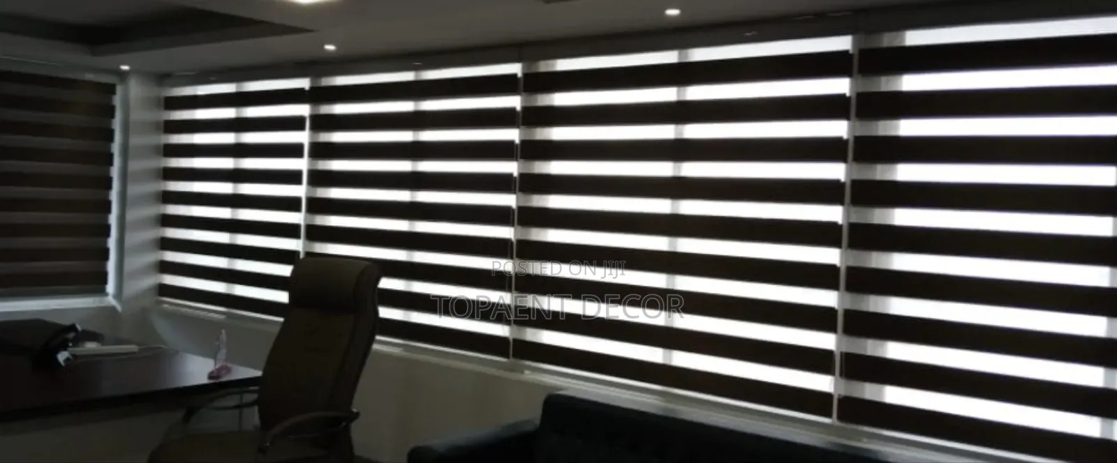 Make Every Window A Statement With Cute Horizontal Office Blinds