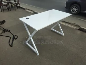 Single Metallic Working Table
