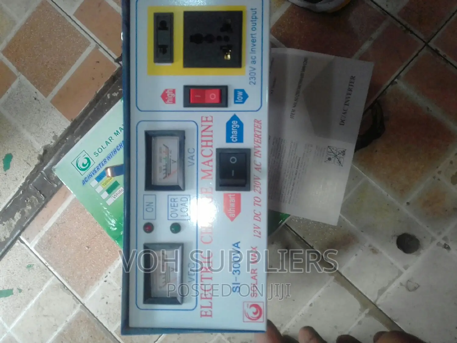 AC -dc Solamax Inverter 300vac