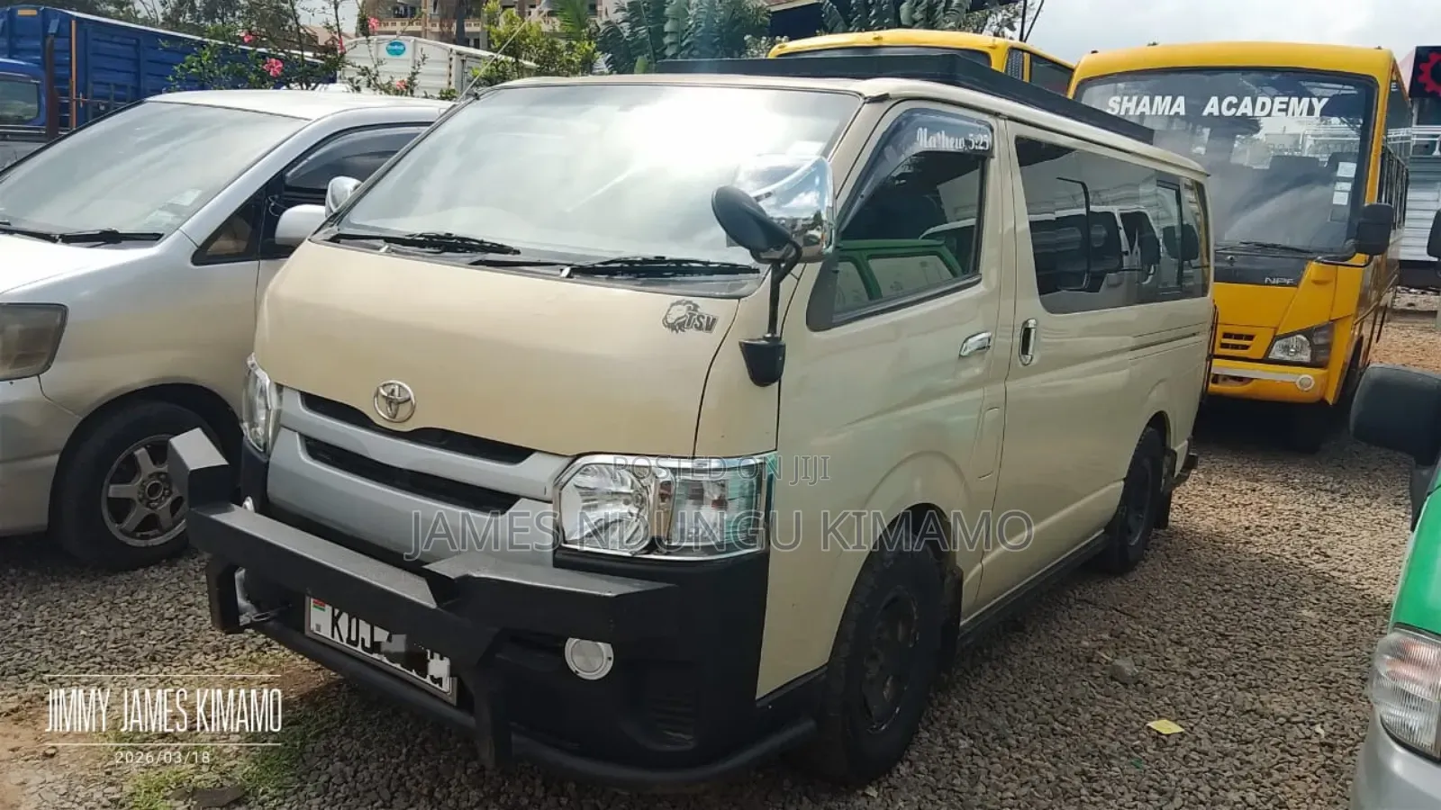Toyota HiAce 2016 Beige