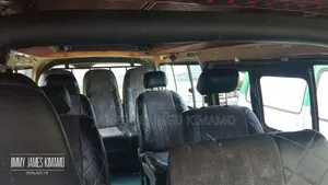 Toyota HiAce 2016 Beige
