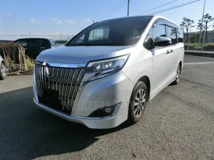 Toyota Esquire 2019 Gray