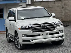 Toyota Land Cruiser 4.6 V8 ZX 2019 White