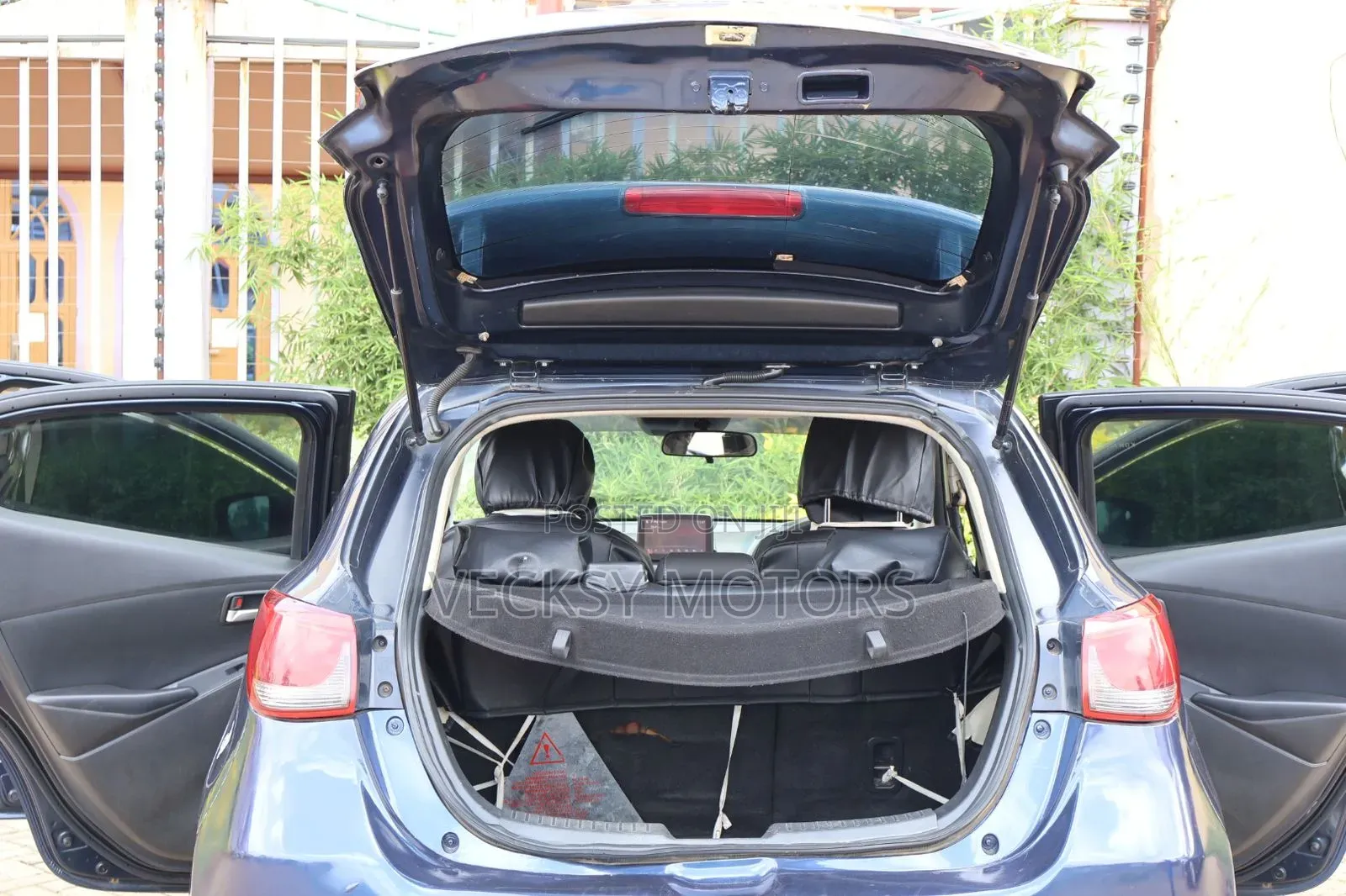 Mazda Demio 2017 Blue