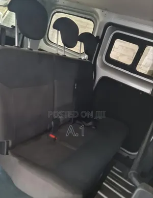 Nissan NV200 2019 Silver