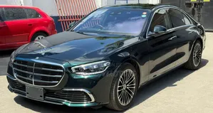 Mercedes-Benz S-Class 2023 Green