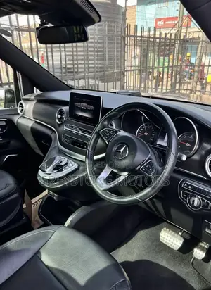 Mercedes-Benz V-Class 2018 Black