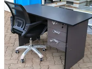 Low Back Mesh Chair and Table