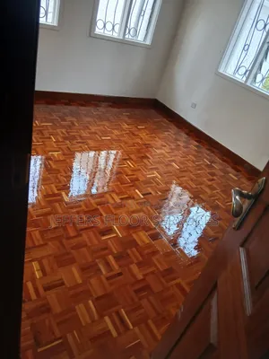 Super Shine Wooden Floor Sanding and Polishing