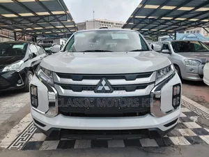 Mitsubishi RVR 2019 White