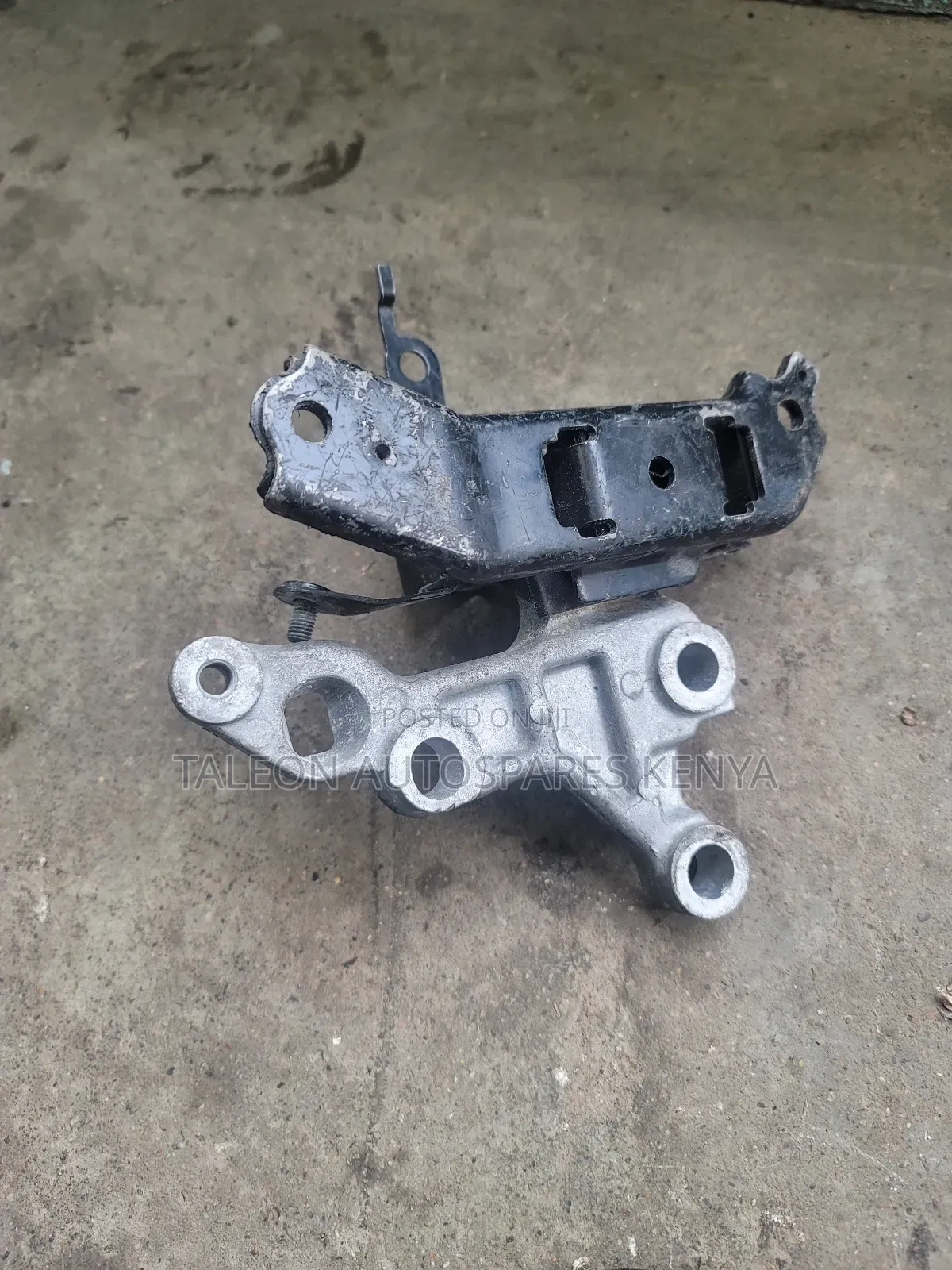 Suzuki Alto 2017 Gear Box Mount